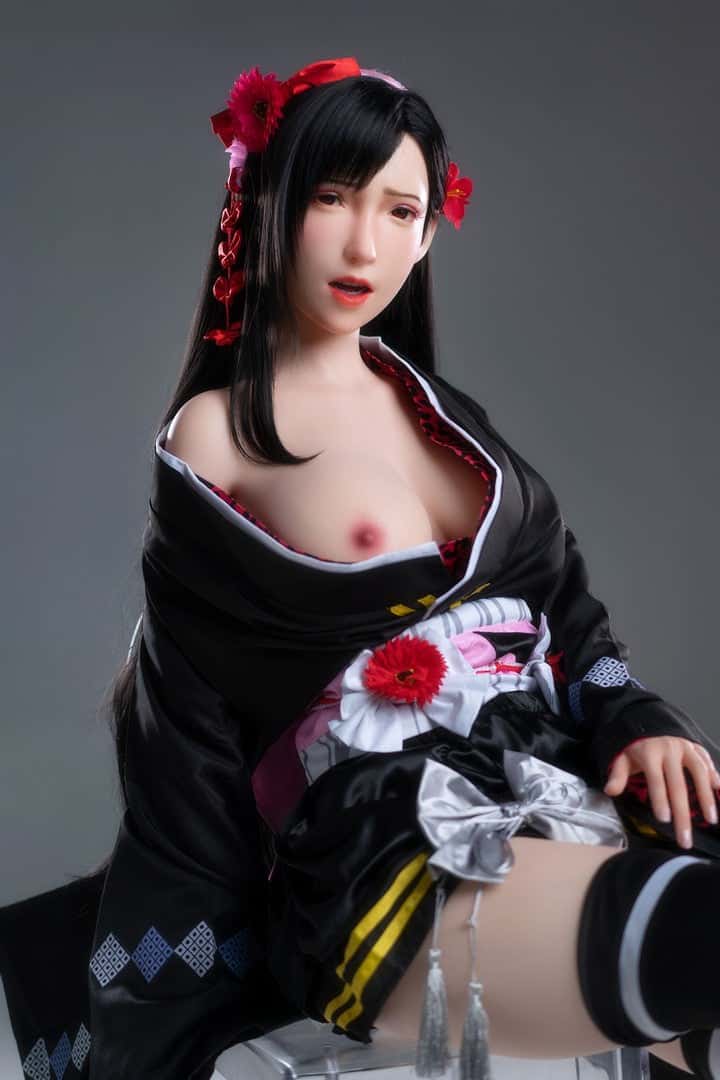 Reseña de la muñeca sexual de silicona Tifa de 165 cm con copa F y cabeza ROS