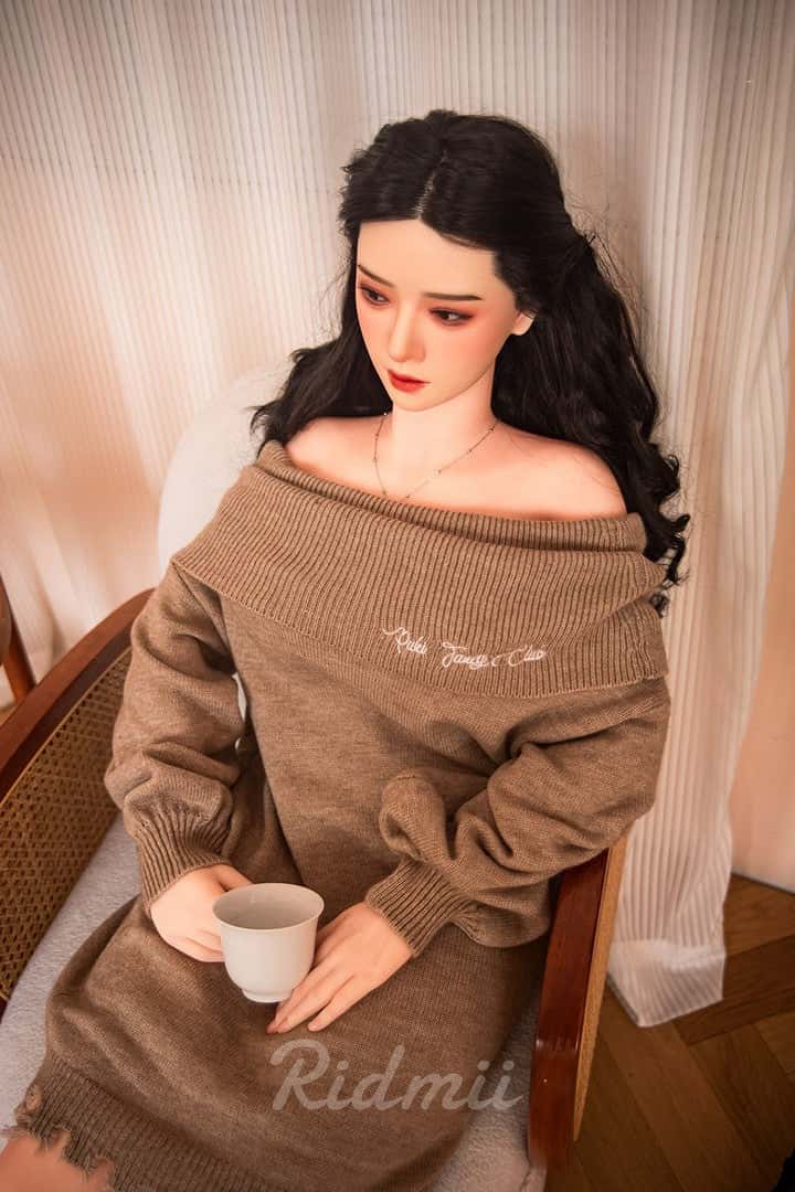 Reseña de la muñeca sexual Ridmii Muncey: Explorando la muñeca sexual de tamaño natural con cabeza de silicona de 163 cm y cuerpo de TPE