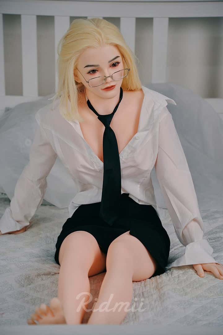 Reseña de la muñeca sexual Ridmii Alma: Explorando la muñeca sexual de tamaño real con cabeza de silicona de 165 cm y cuerpo de TPE